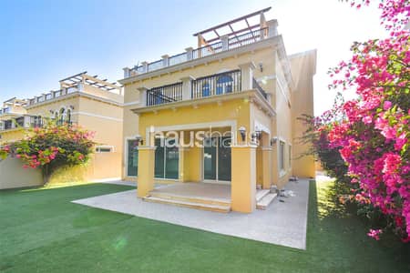 4 Bedroom Villa for Rent in Jumeirah Park, Dubai - Single Row | Prime location | District 9