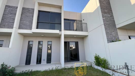 3 Bedroom Townhouse for Sale in DAMAC Hills 2 (Akoya by DAMAC), Dubai - Spacious Three Bedroom + Maids | Vacant