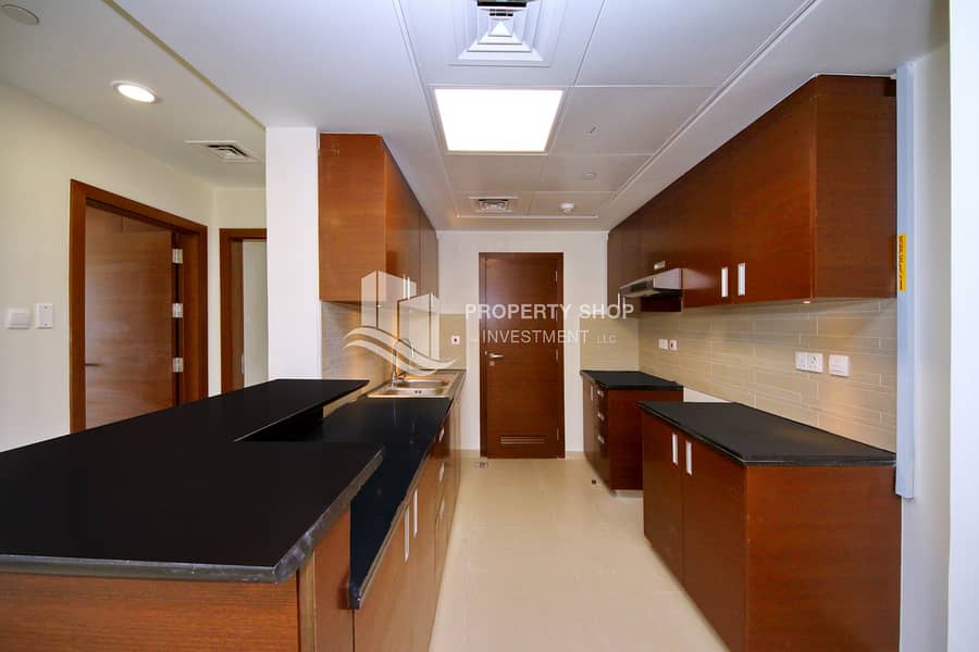 4 2-bedroom-apartment-al-reem-island-shams-abu-dhabi-gate-tower-kitchen. JPG