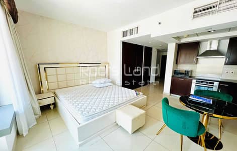 Studio for Rent in Downtown Dubai, Dubai - Modern and Furnished | Overlooking Downtown