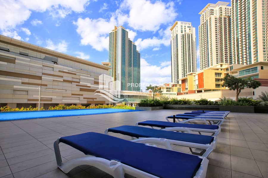 4 abu-dhabi-al-reem-island-marina-square-mag-5-residences-sun-bathing. JPG