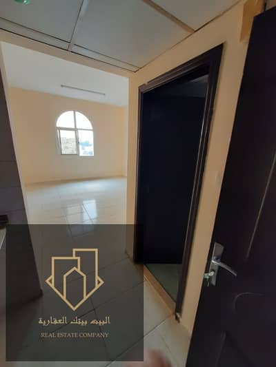 Studio for Rent in Al Hamidiyah, Ajman - For lovers of sophistication and distinction, get Al Hamidiya studio, close to all basic services and facilities. The studio features a practical and ergonomic design that provides you with comfort and independence. Enjoy easy access to Sharjah and Dubai