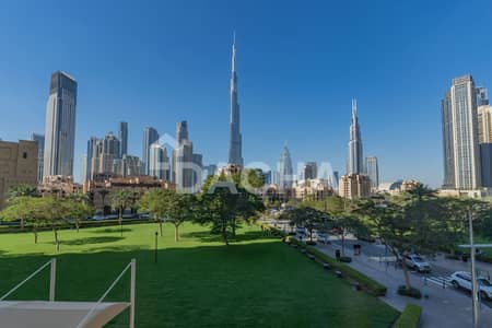 2 Bedroom Apartment for Sale in Downtown Dubai, Dubai - Burj Khalifa Park Views / Vacant on Transfer