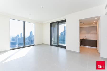 2 Bedroom Flat for Rent in Downtown Dubai, Dubai - Brand New | High Floor | Sea View