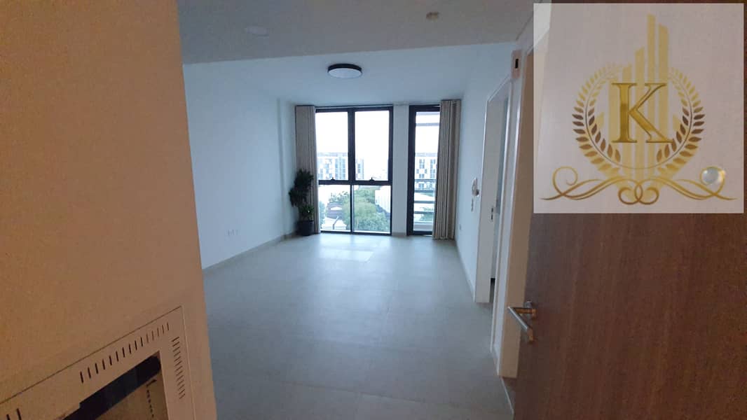 *** Modern 1-Bedroom Apartment | Pool View | Balcony | Covered Parking and Amenities***