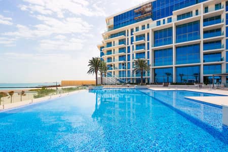 3 Bedroom Apartment for Sale in Saadiyat Island, Abu Dhabi - mamsha-al-saadiyat-island-abu-dhabi-infinity-pool (3). jpg