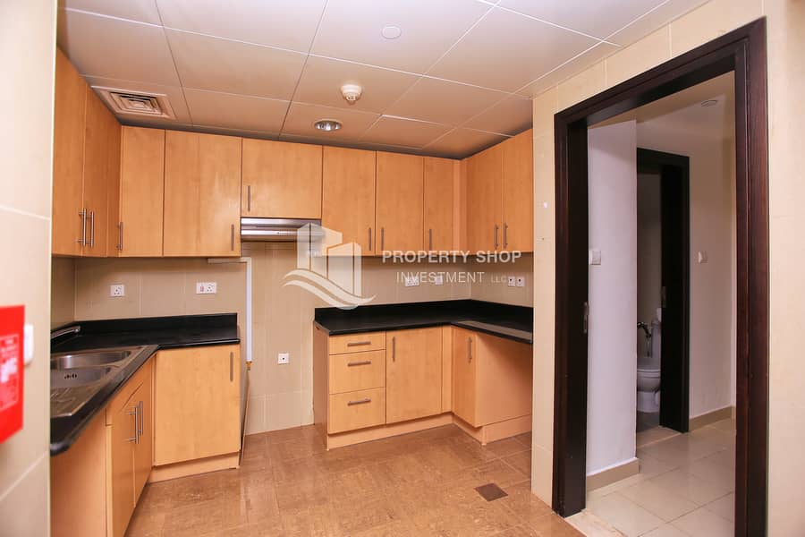 10 2-bedroom-apartment-al-reem-island-shams-abu-dhabi-sky-tower-kitchen. JPG