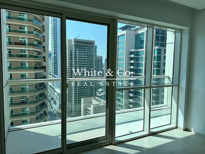 1 Bedroom Apartment for Sale in Dubai Marina, Dubai - Vacant in May | Investment | Marina View