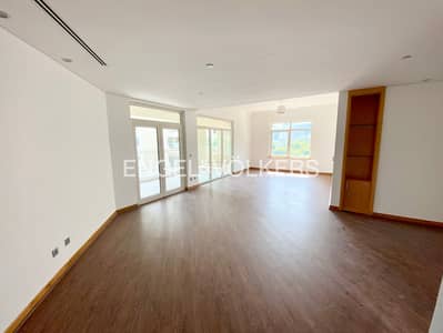 3 Bedroom Flat for Rent in Palm Jumeirah, Dubai - Spacious | Well Maintained | 1 cheque