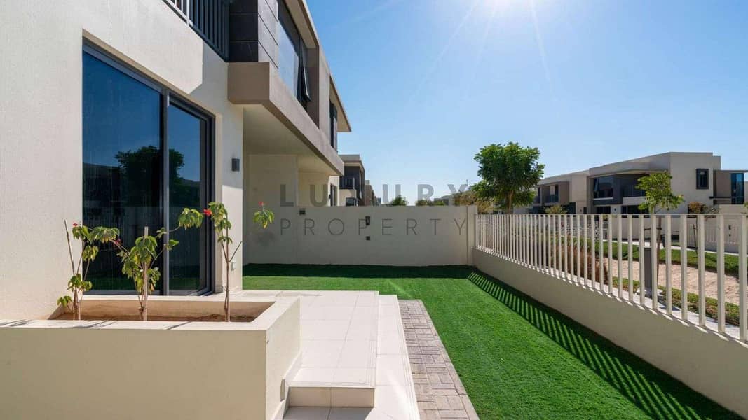 Exclusive | Motivated Seller | Wraparound Garden Exclusive | Motivated Seller | Wraparound Garden