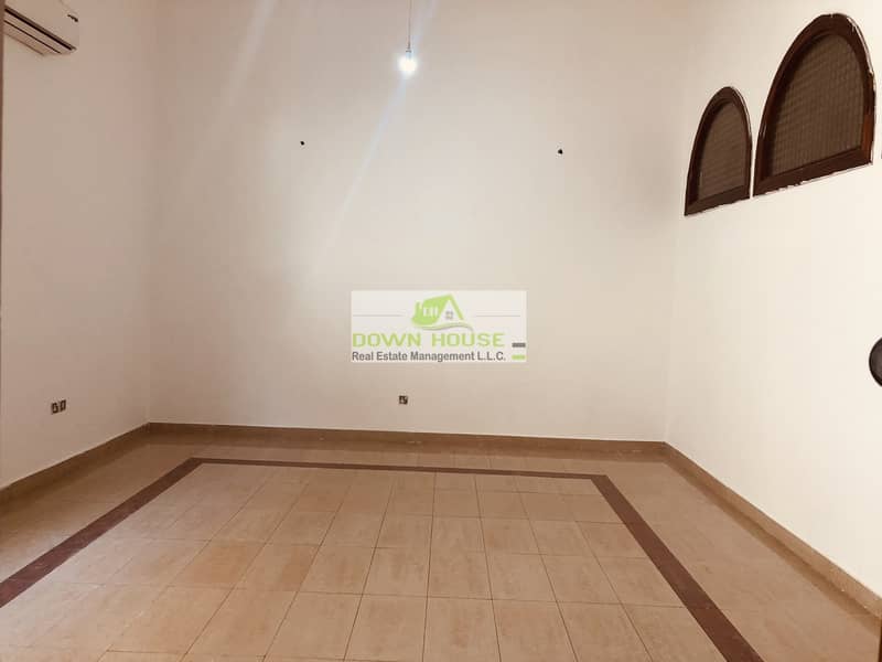 Big studio flat in Al Zaab .