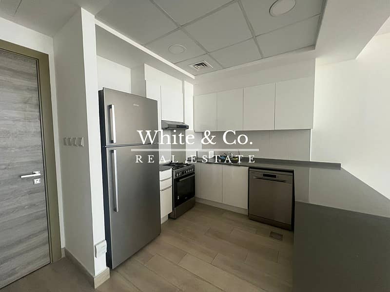 High Floor | White Goods | Spacious 2Bed