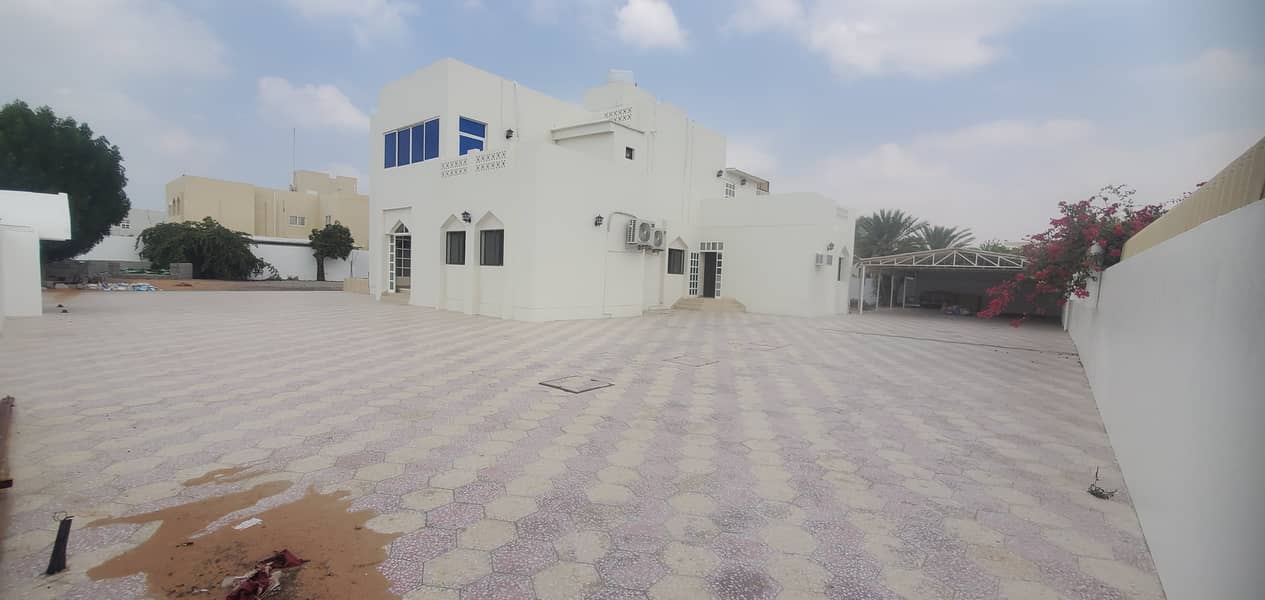 Fully renovated  Villa for rent al qarayen 1 opposite to emirates transport