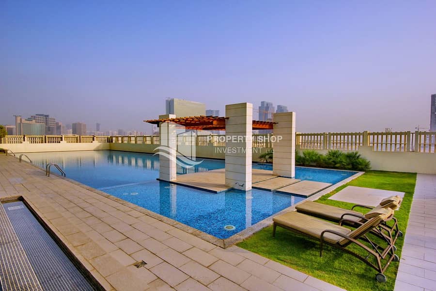 15 abu-dhabi-al-reem-island-marina-square-ocean-terrace-community-swimming-pool. JPG