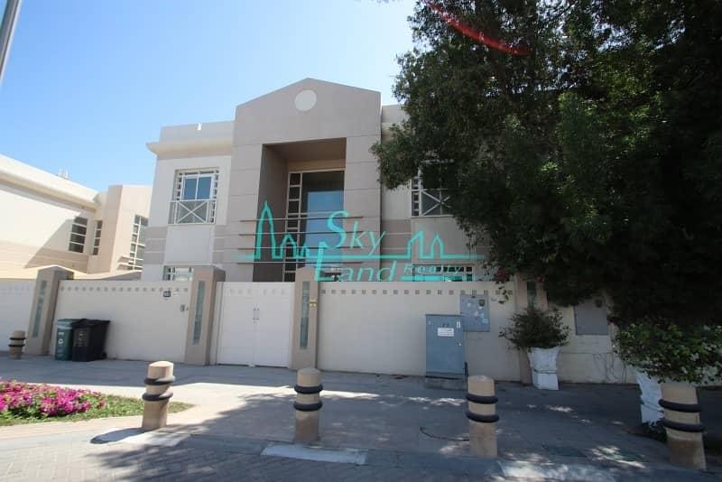 MODERN VERY SPACIOUS COMMERCIAL VILLA IN JUMEIRAH 1