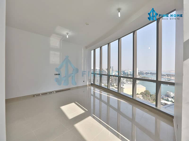Amazing 1MBR with Sea View I Great Location