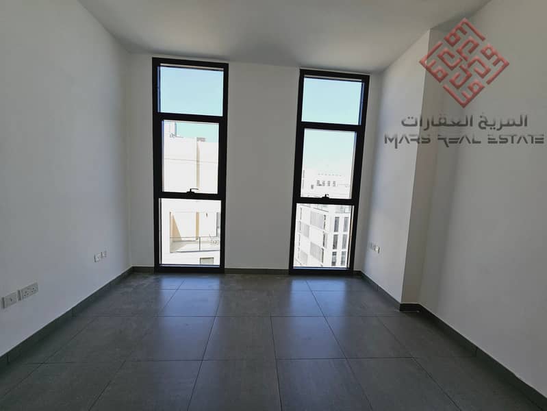** Studio with big balcony available for rent in Al mamsha sharjah **