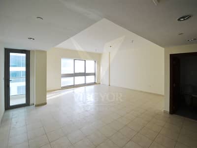 2 Bedroom Apartment for Rent in Business Bay, Dubai - Big Hall | Excellent View | Unfurnished