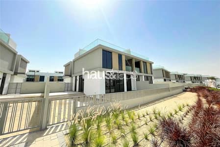 4 Bedroom Villa for Sale in Dubai Hills Estate, Dubai - Park Backing | Tenanted | Roof Top Terrace