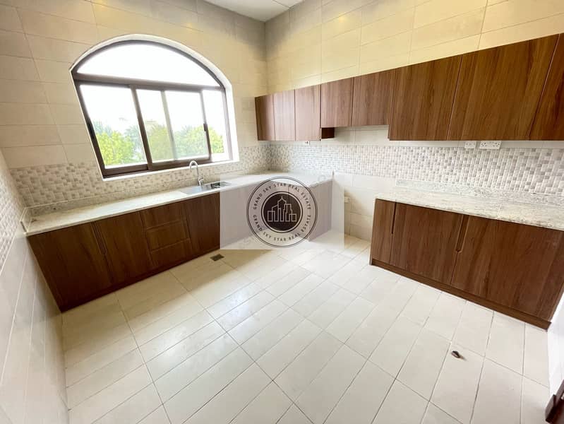 Квартира в Мохаммед Бин Зайед Сити, 3 cпальни, 85000 AED - 8681327