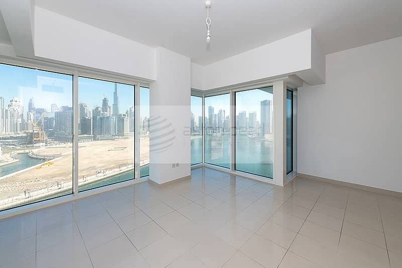 Burj And Canal View | AC / Gas Free |3BR