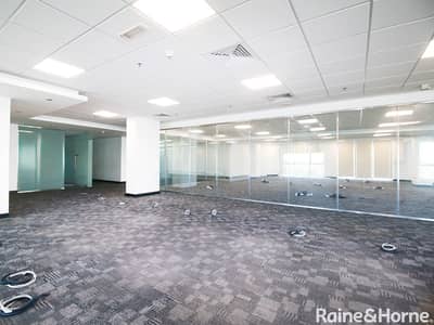 مکتب  للايجار في المدينة الأكاديمية، دبي - Expansive Office Layout | Ready to Move In