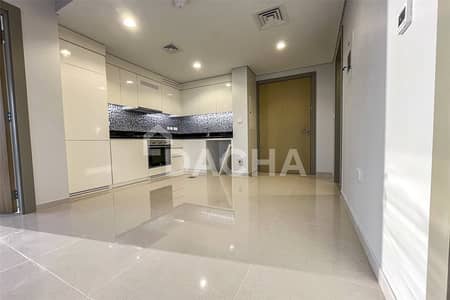 2 Bedroom Flat for Rent in Business Bay, Dubai - Sea and Marina Skyline View | Bright unit