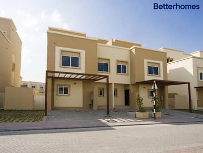 5 Bedroom Townhouse for Sale in Al Reef, Abu Dhabi - Corner Villa | Pool | Close to Park | Community