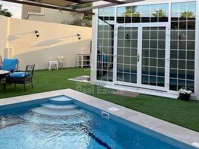 5 Bedroom Villa for Sale in Al Reef, Abu Dhabi - Private Pool and Gym | Single Row Upgraded Villa