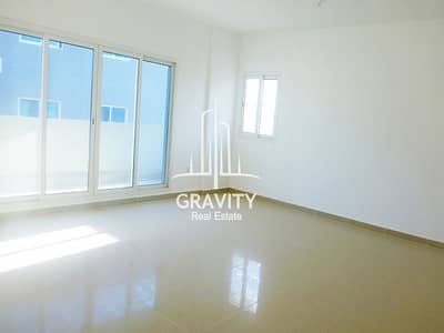 3 Bedroom Apartment for Sale in Al Reef, Abu Dhabi - Closed Kitchen | Amazing Unit in a Prime Location