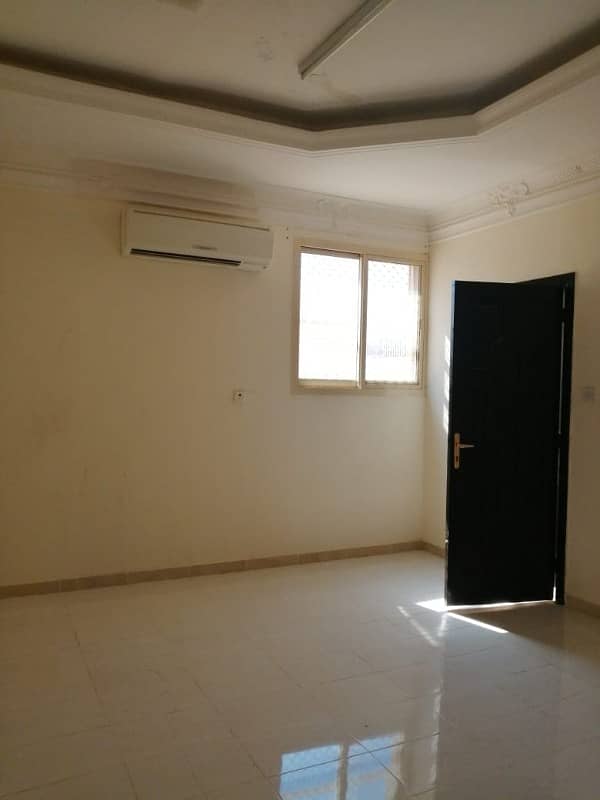 Specious 3bhk Flat In Maqam Including All