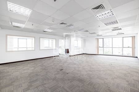 Office for Rent in Barsha Heights (Tecom), Dubai - Fully Fitted and Bright | Prime Location