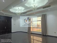 A wonderful villa for rent in Al Warqa, ground floor, ready to move in, 4 master rooms, super luxurious finishes, excellent location, close to the Chi