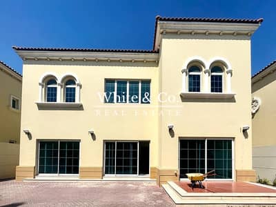 4 Bedroom Villa for Rent in Jumeirah Park, Dubai - Vacant now | Unfurnished | Back to back