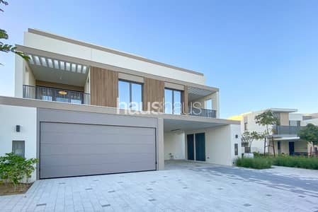 4 Bedroom Villa for Sale in Tilal Al Ghaf, Dubai - Park and Pool backing| Genuine resale| Live option