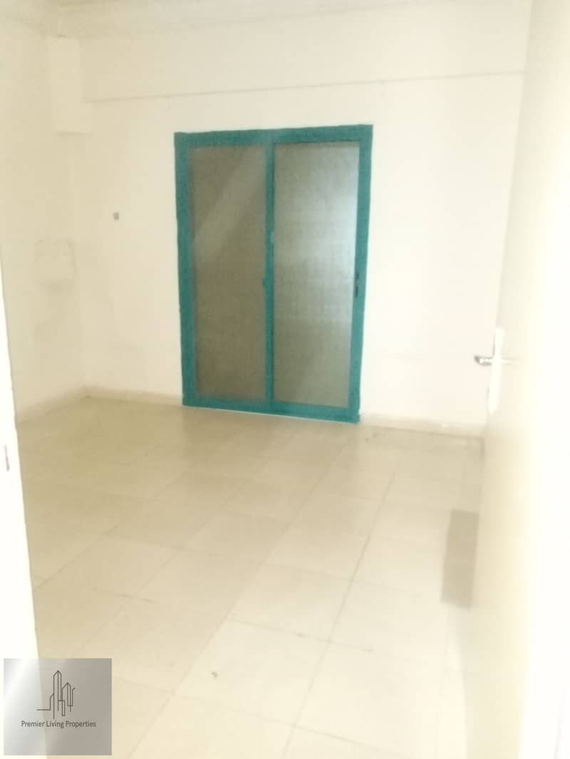 - Big Offer - 1Bhk Close Hall with Balcony Now 28500 Only 6 Chqs  Near To Nahda Park  in Al Nahda Sharjah