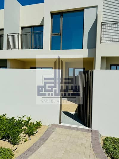 3 Bedroom Townhouse for Rent in Dubai South, Dubai - park side 2 (64). jpeg