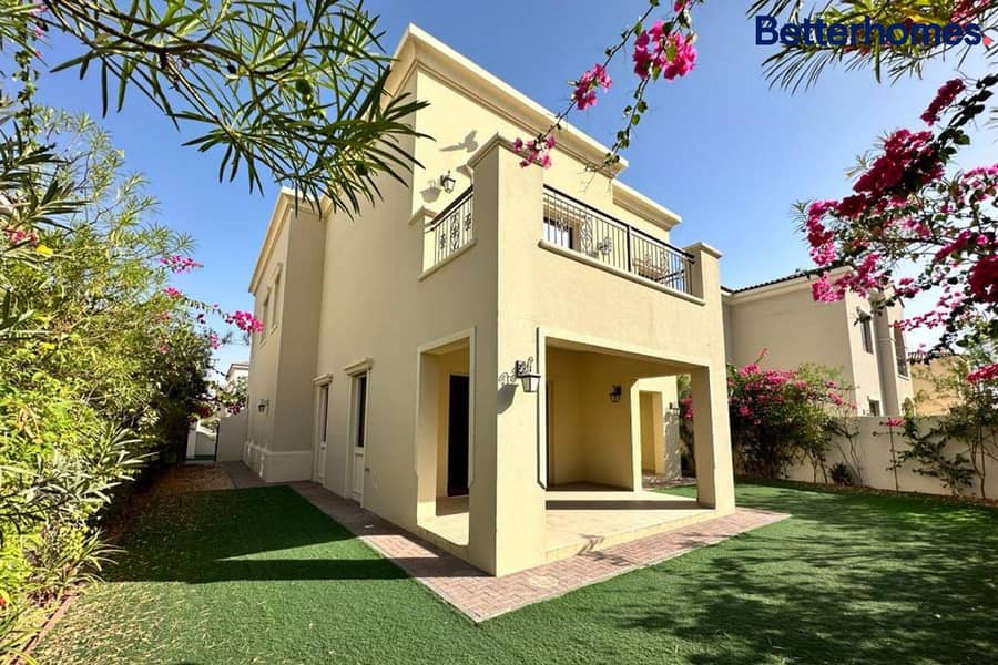 5 Beds | Lila | Built in Wardrobes | Balcony