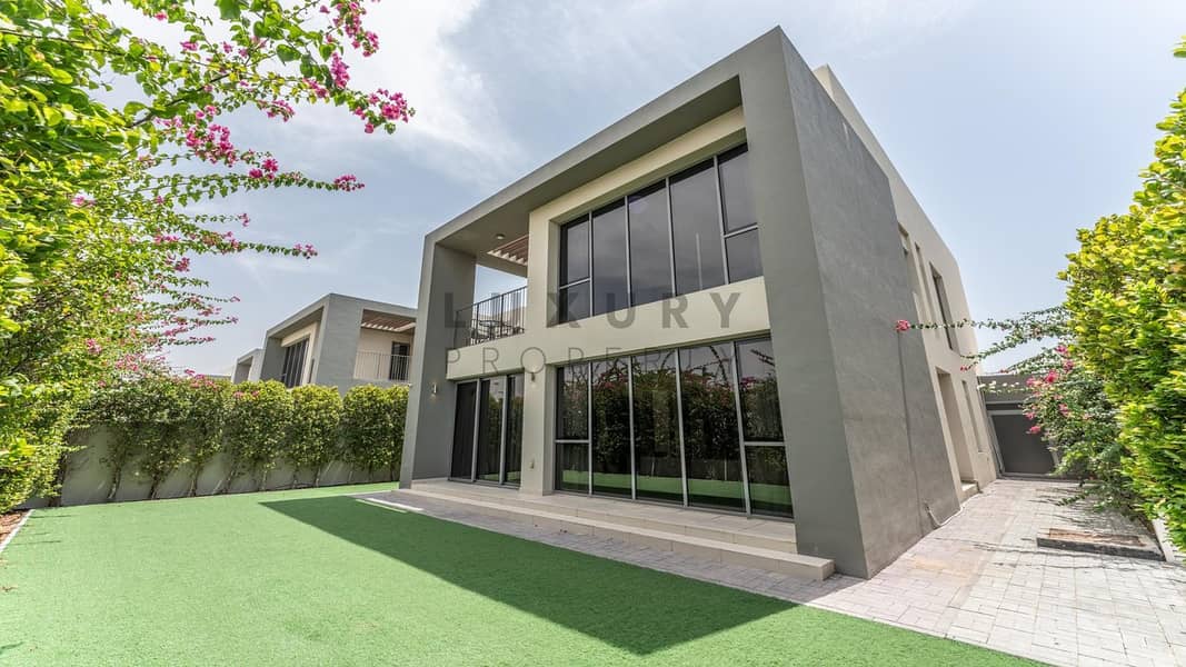 Exclusive | Vacant | Fully Furnished Exclusive | Vacant | Fully Furnished