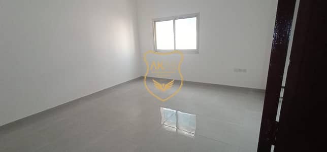 3 Bedroom Flat for Rent in Bu Daniq, Sharjah - Stunning 3bhk apartment for family only
