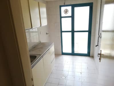 1 Bedroom Flat for Rent in Al Qasimia, Sharjah - 30 DAYS FREE HOT OFFER SPACIOUS FALT 1BHK WINDOW AC WITH BALCONY NICE LOCATION FAMILY BUILDING