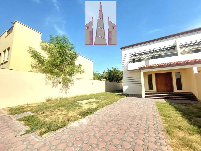 Spacious 4 bedroom villa available for rent, with covered parking spaces