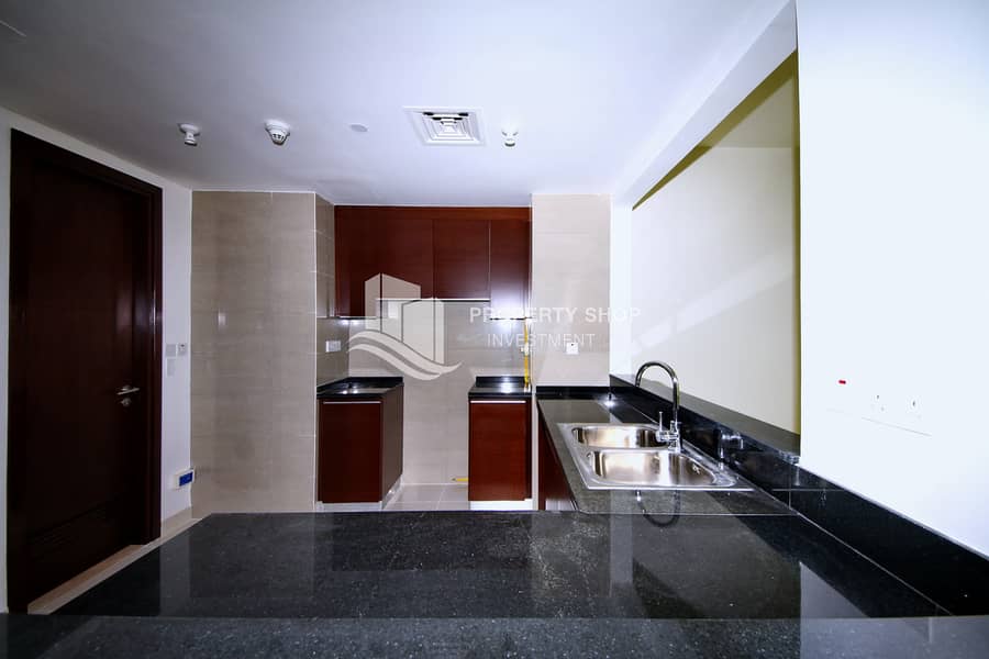 5 2-bedroom-apartment-al-reem-island-marina-square-burooj-view-kitchen-1. JPG