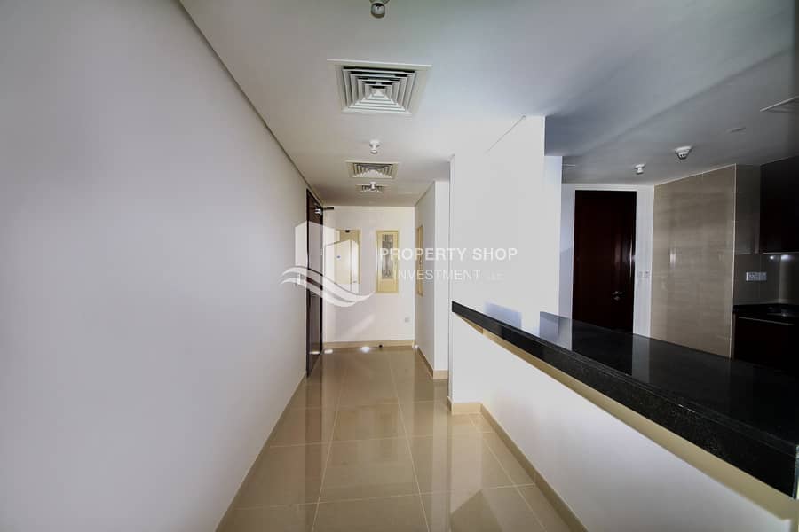 6 2-bedroom-apartment-al-reem-island-marina-square-burooj-view-foyer-1. JPG