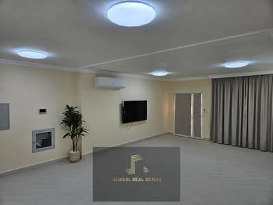 For sale villa in Sharjah, Riffa area     Prime location near the clinic and Riffa Park . The house is fully maintained