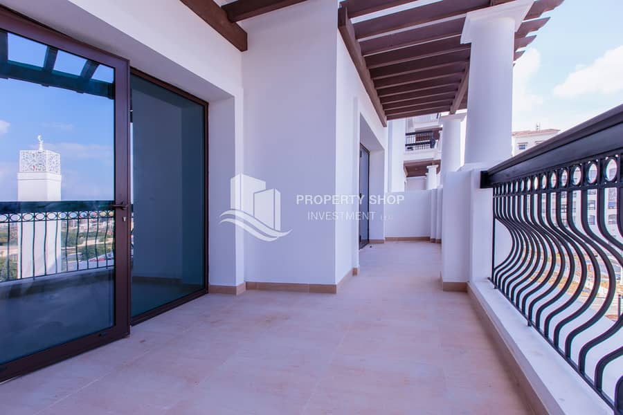 11 3-bedroom-apartment-abu-dhabi-yas-island-ansam-3-balcony. JPG