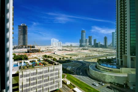 1 Bedroom Apartment for Sale in Al Reem Island, Abu Dhabi - 1-bedroom-apartment-al-reem-island-marina-square-tala-tower-view-fr-living area. JPG