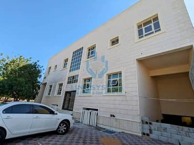 Building for Rent in Al Masoudi, Al Ain - BRAND NEW BUILDING | IDEAL LOCATION | BASEMENT PARKING IN MASOUDI AL AIN