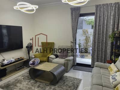 3 Bedroom Villa for Rent in DAMAC Hills 2 (Akoya by DAMAC), Dubai - Biggest Layout | Closed Kitchen | Vacant