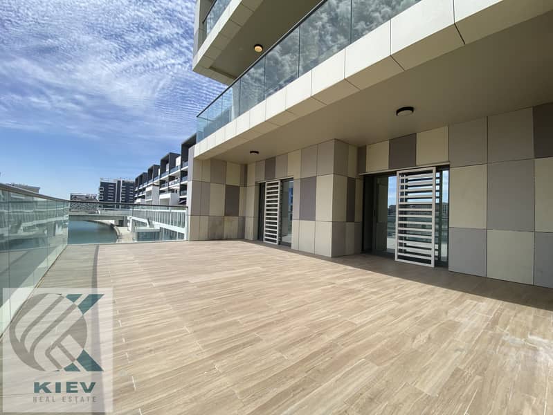 Canal View - Hoge 2 Balcony - 2 BR Apartment with Furniture